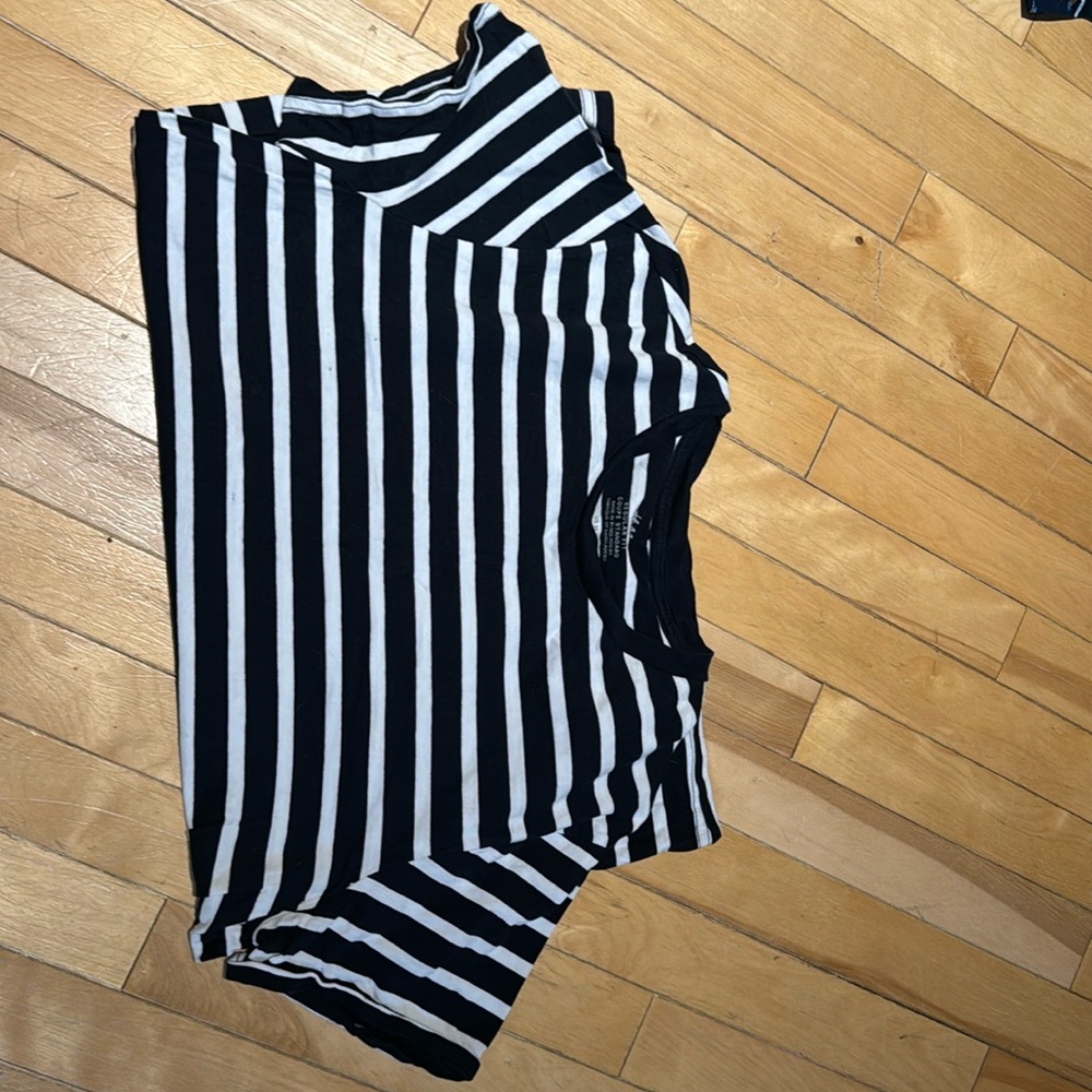 H&M tshirt
